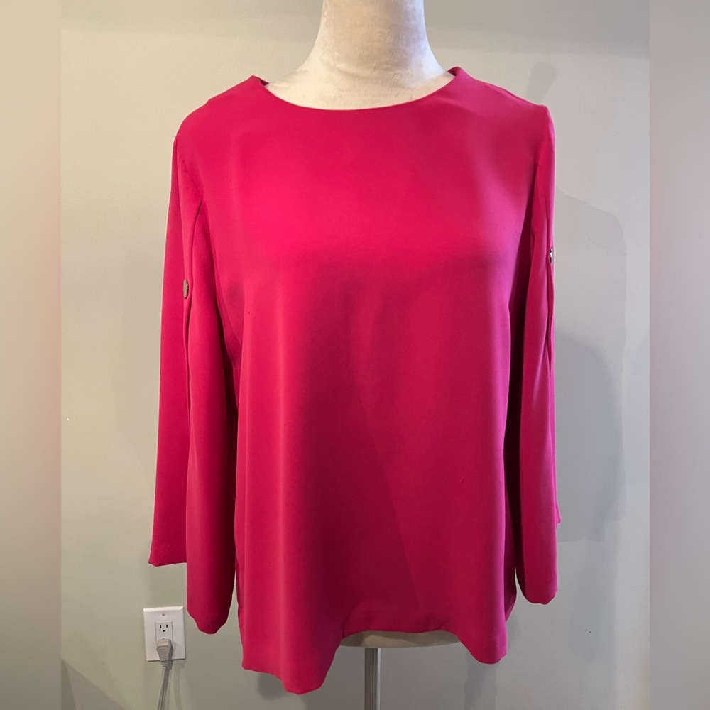 Chico’s Fuchsia blouse size 1 (8/M)
